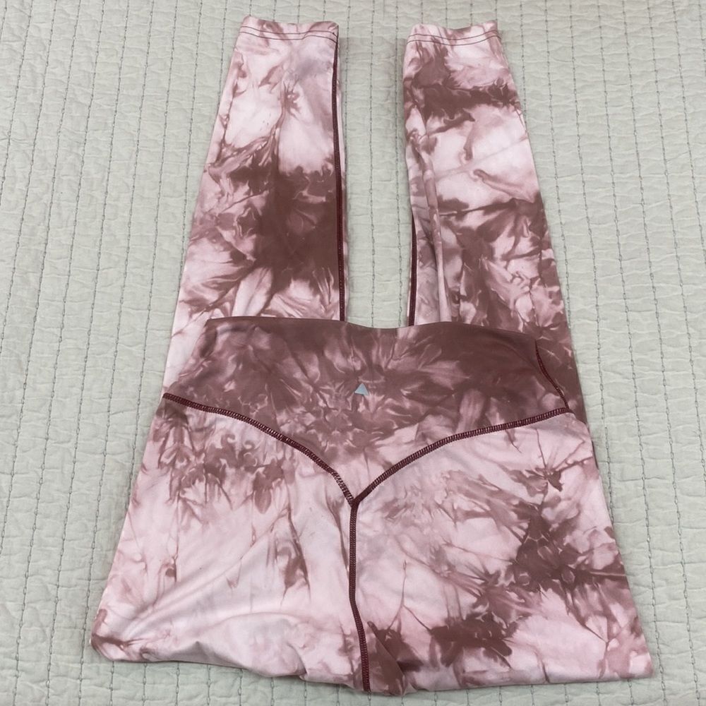 Balance Athletica The OG Tie Dye Leggings - Picture 7 of 10